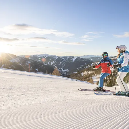 Konukevi Hubertushof Beim Roemerbad Bad Kleinkirchheim