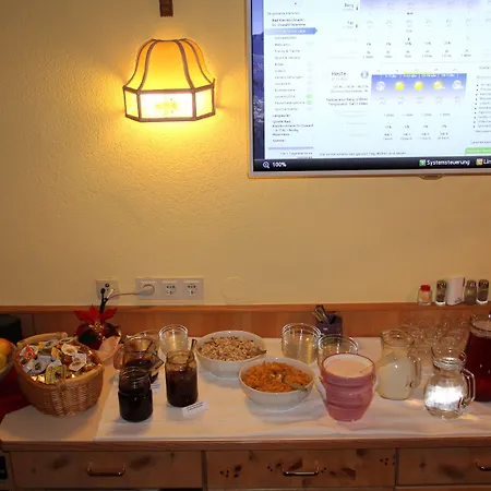 Hubertushof Beim Roemerbad بيت ضيافة 3*