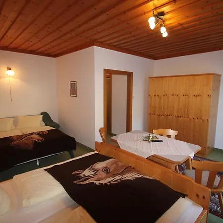 Hubertushof Beim Roemerbad 2*