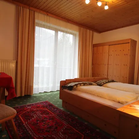 Hubertushof Beim Roemerbad Konukevi 3*