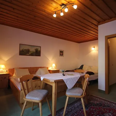 Гостьовий будинок Hubertushof Beim Roemerbad 2*