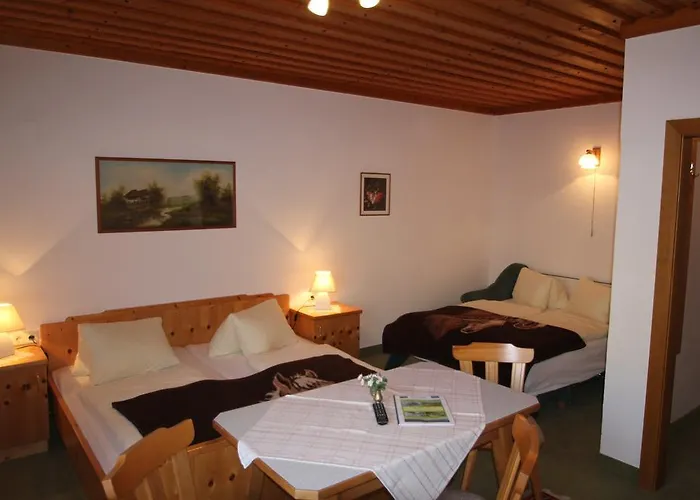 Hubertushof Beim Roemerbad Gostinjska kuća